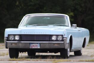 1966 Lincoln Continental 8-462 Engine