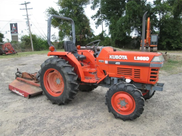 1990 Kubota L2050 3-Cylinder Engine (2300 hours)