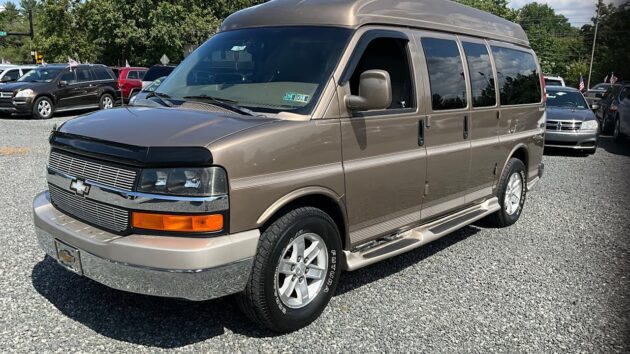 2003 Chevy Van Express 1500 5.3L Engine VIN T Used OEM