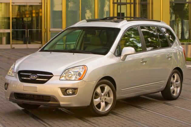 2009 Kia Rondo Engine 2.4L 4-Cylinder DOHC