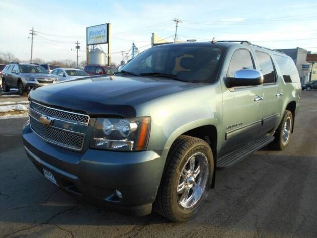 2010 Chevy Suburban 1500 AT Transmission 4x2 Used