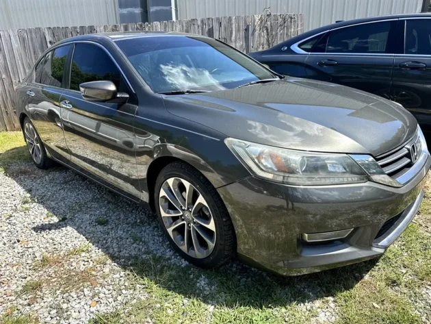 2013 Honda Accord CVT Transmission 2.4L FWD (Used)