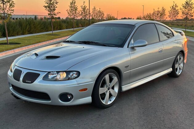 2006 Pontiac GTO Transmission MT