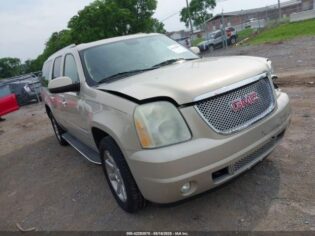 Used 2011 GMC Yukon XL1500 Transmission 5.3L 4x4